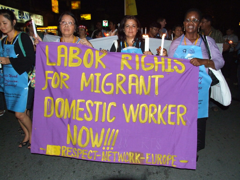 Konwencja dotycząca pracowników domowych (Nr 189) ma pomagać również migrantom zatrudnionym w domach 