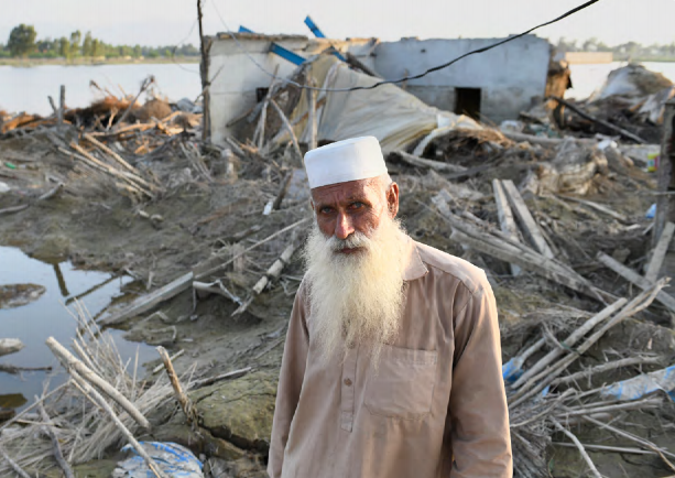 Bahadur. Pakistan. źródło: UNHCR. (2024). No escape: On the frontlines of climate change, conflict and forced displacement Bahadur. Pakistan. źródło: UNHCR. (2024). No escape: On the frontlines of climate change, conflict and forced displacement